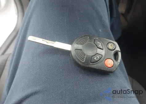 2016 Ford Focus Se z USA, uszkodzony, nr VIN 1FADP3K20GL290364